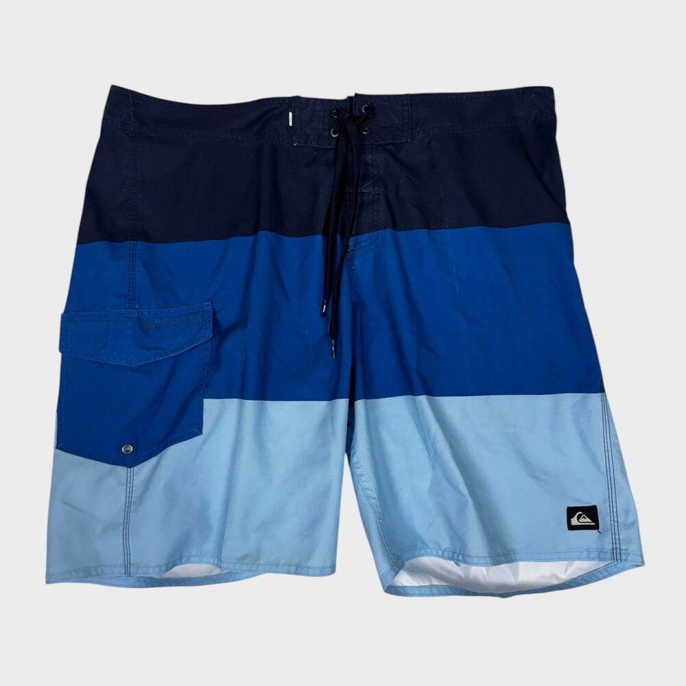 Quiksilver Dryflight Water Repellent Mens Board Shorts Size 40 Blue Stripe